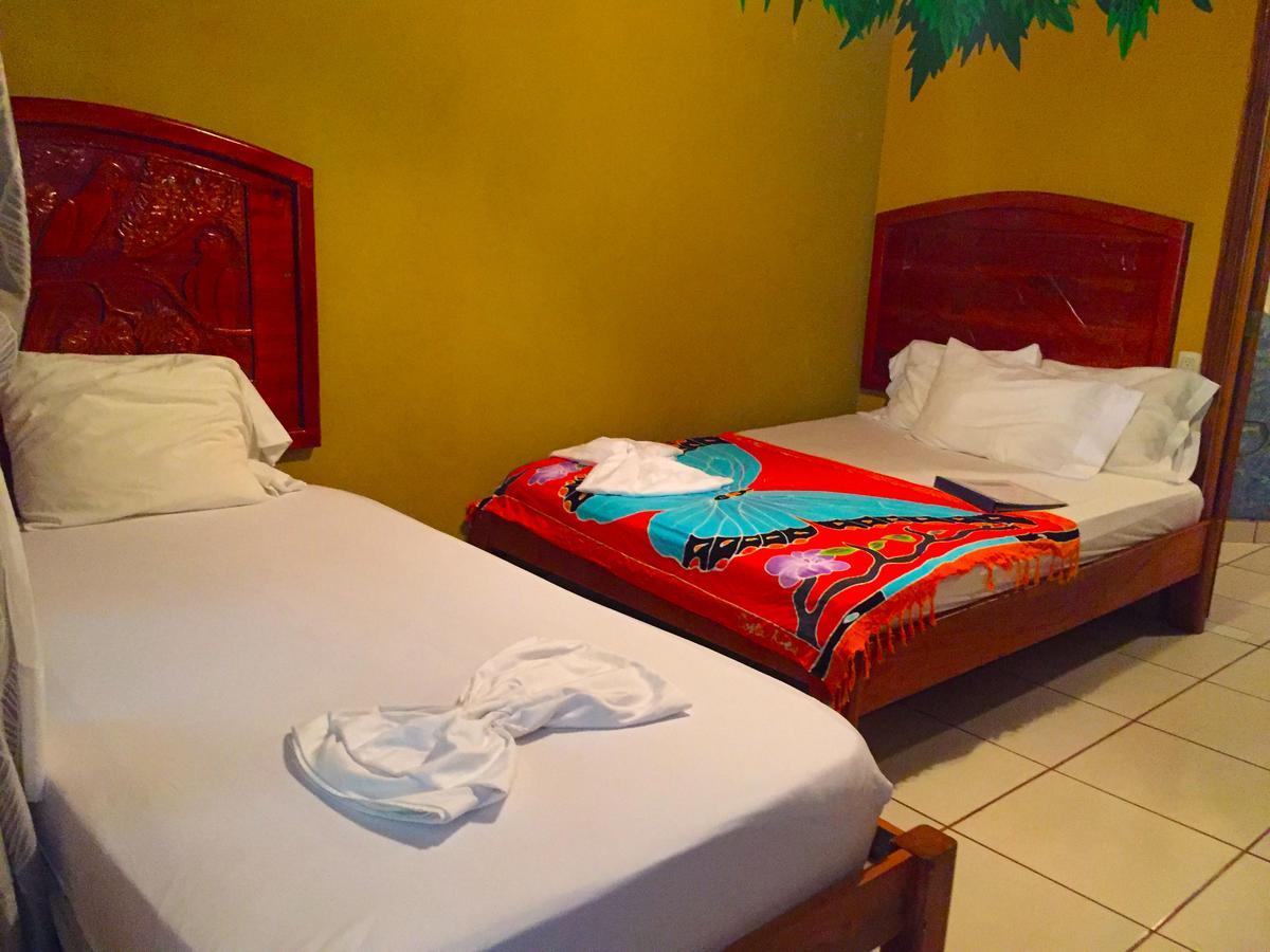 Cabinas Jimenez ปัวร์โตคิมาเนซ ภายนอก รูปภาพ