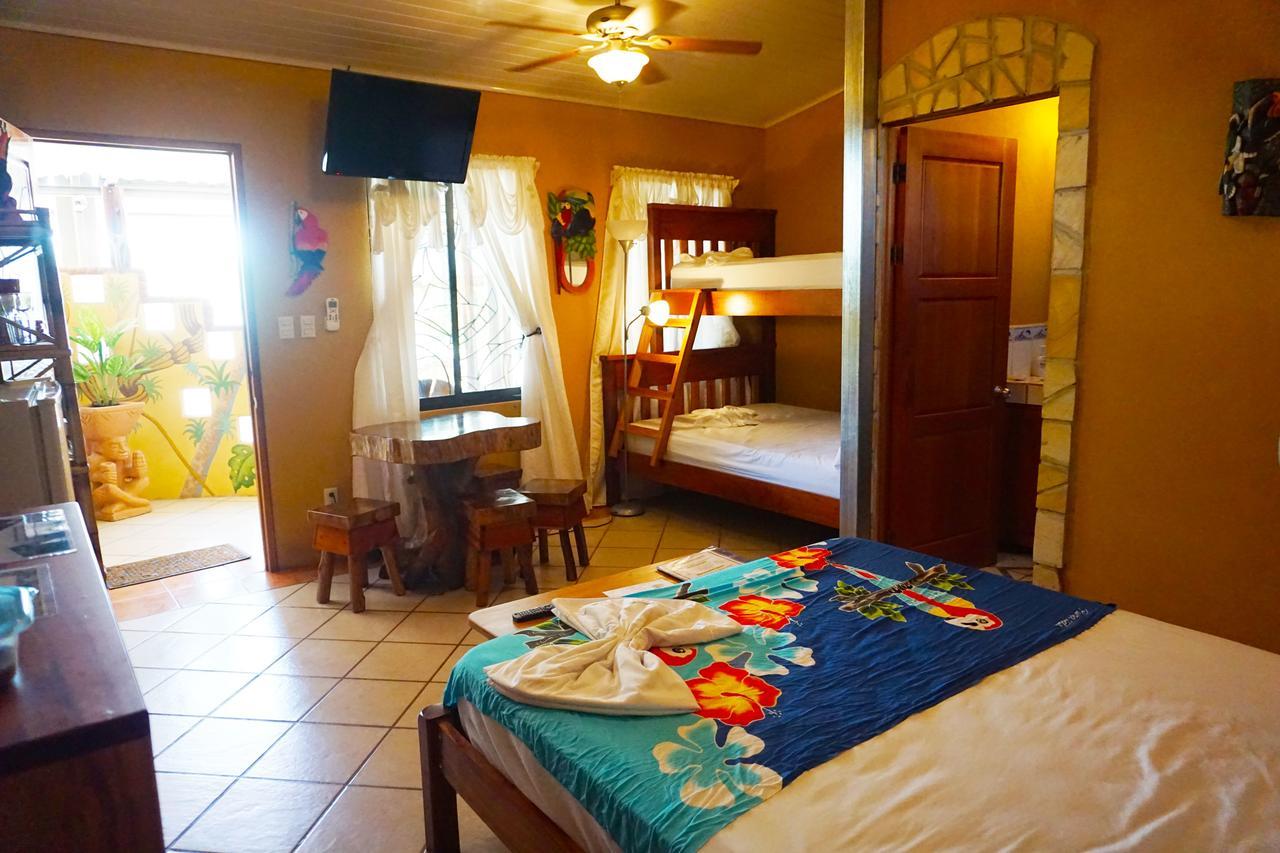 Cabinas Jimenez ปัวร์โตคิมาเนซ ภายนอก รูปภาพ
